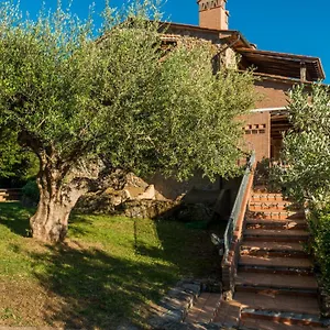 podere-la-tona.it-tuscanyhotel.com/