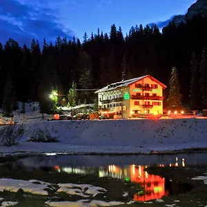 hotel-miralago-misurina.hotelinveneto.com/